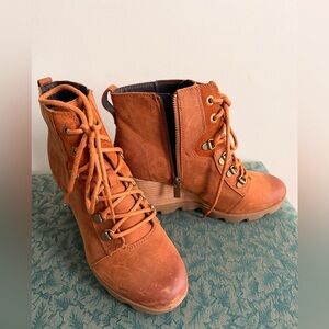 SOREL Joan boots